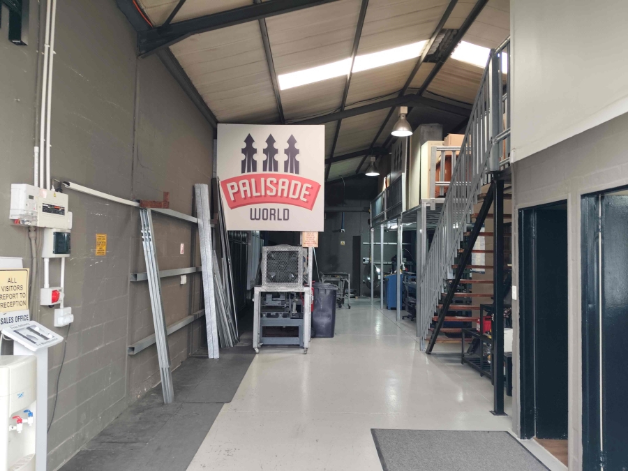 To Let Commercial Property for Rent in Okavango Park Western Cape